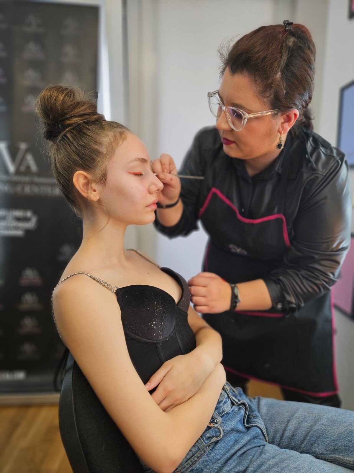 ШКОЛА ЗА ШМИНКА 5